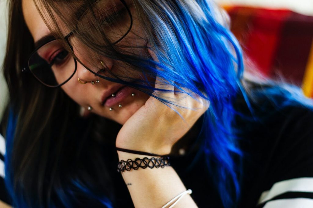 Piercing en la mejilla cuidados