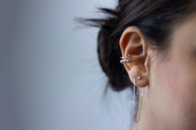 Solucion salina piercing.