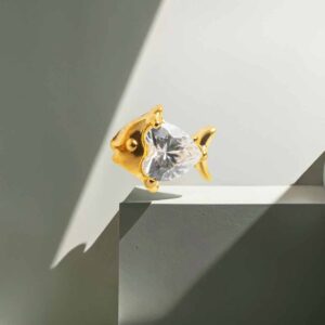 Pez (oro pvd)